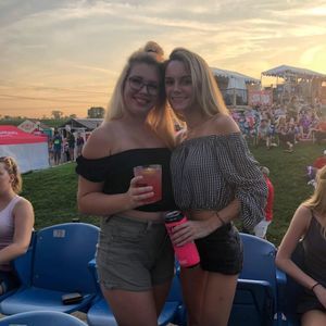 Meet your Posher, Julie